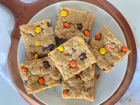 Reese’s Pieces Peanut Butter Bars
